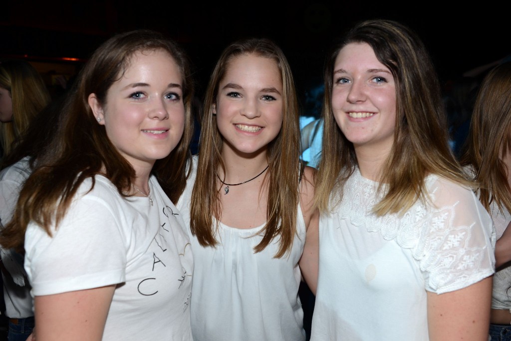 ../Images/Jeugddisco White Edition 487.jpg